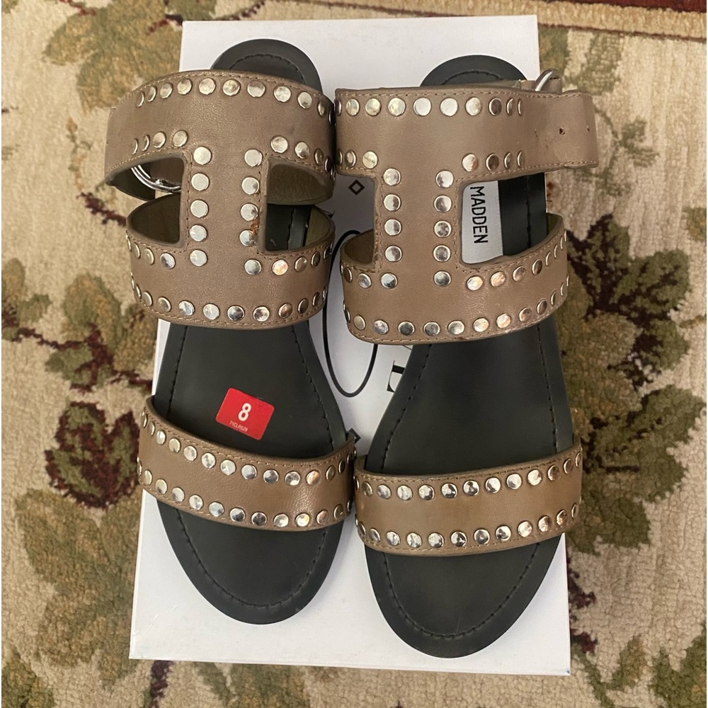Steve Madden Low Heel - Picture 5 of 7